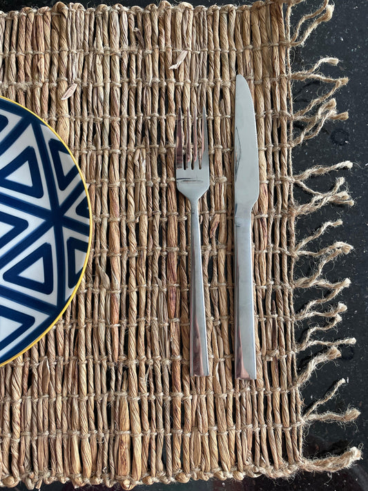 Handmade Seagrass Placemat with Fringes - Water Hyacinth