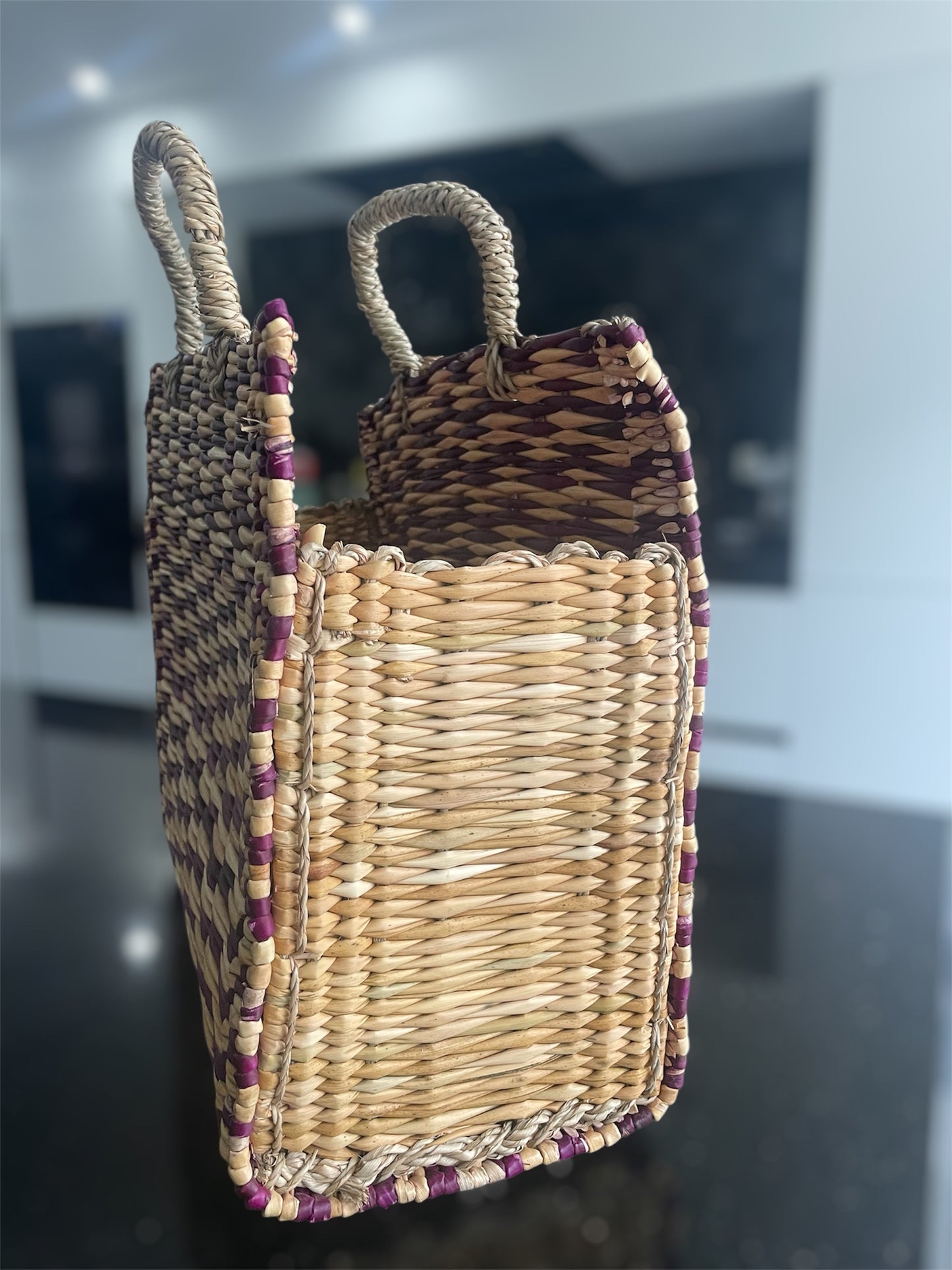 Handgevlochten Marokkaanse shopper van riet - Violet & Camel - stevig handvat - 1 st