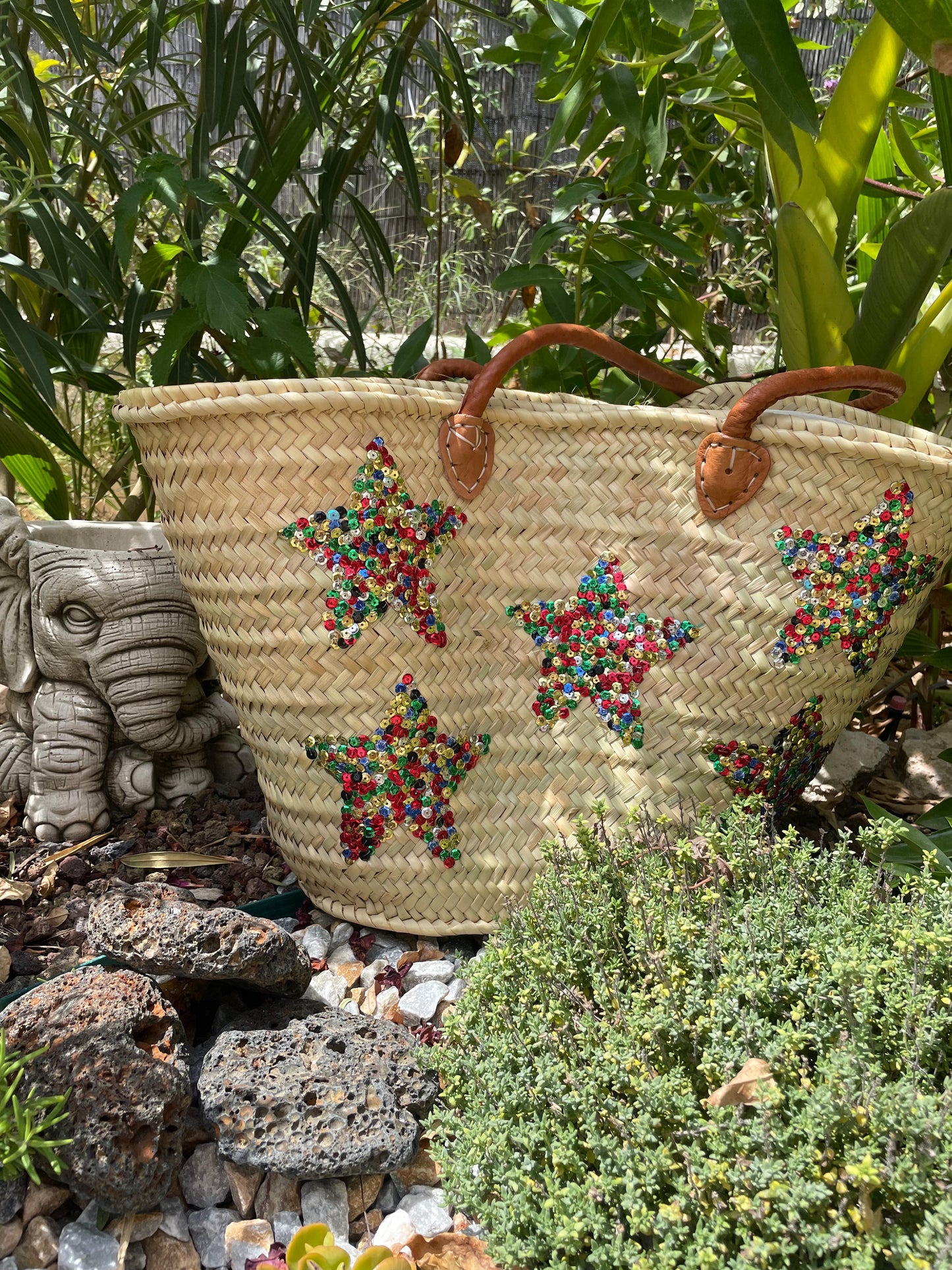 Strandtas - Boodschappentas - Shopper dames - 100 % handgemaakt Riet - 52 ( L ) x 32 ( B) x 25( D) cm - Lange Hengsels - Sluiting met tunnelkoord - 1 st